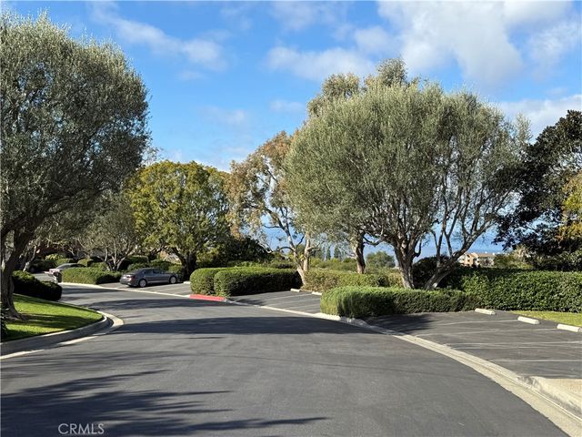 1 Cresta Verde Drive, Rolling Hills Estates, CA 90274