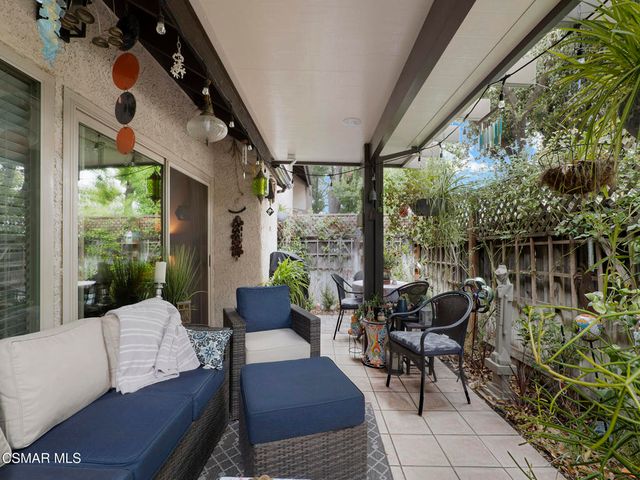 24829 Apple Street E, Newhall, CA 91321