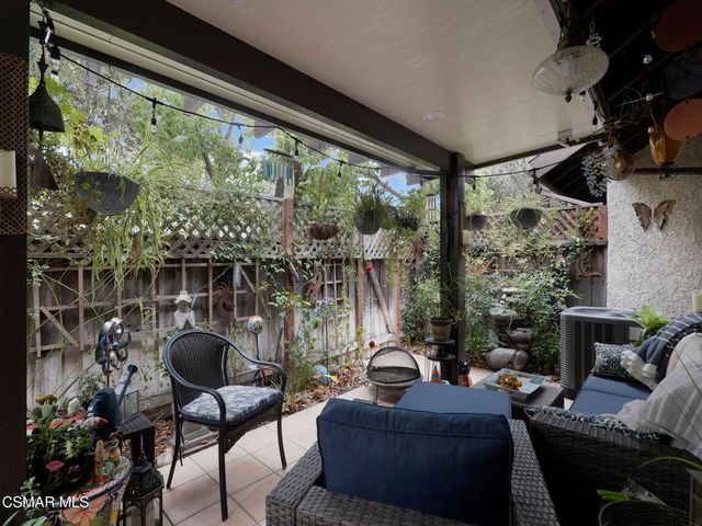 24829 Apple Street E, Newhall, CA 91321