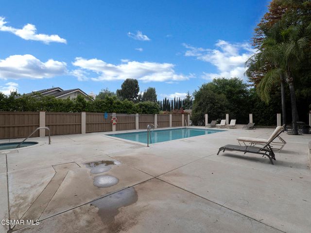 24829 Apple Street E, Newhall, CA 91321