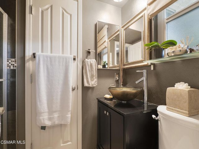 24829 Apple Street E, Newhall, CA 91321