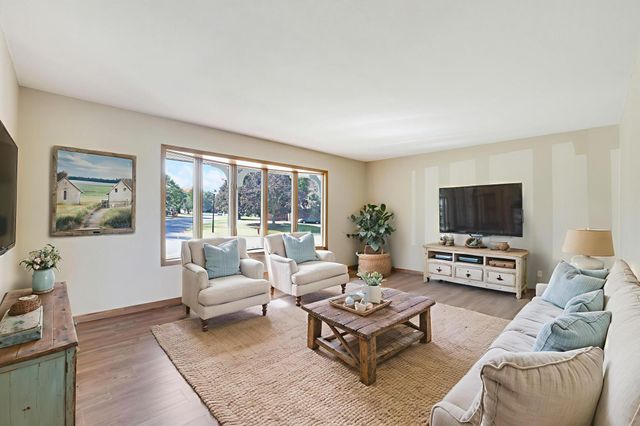 105 N Circle Drive, Montgomery, MN 56069