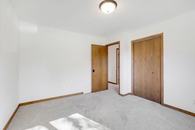 105 N Circle Drive, Montgomery, MN 56069