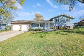 105 N Circle Drive, Montgomery, MN 56069