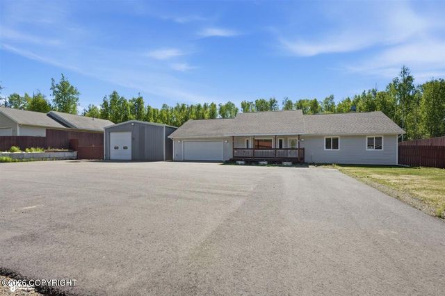 7290 W Metcalf Circle, Wasilla, AK 99623