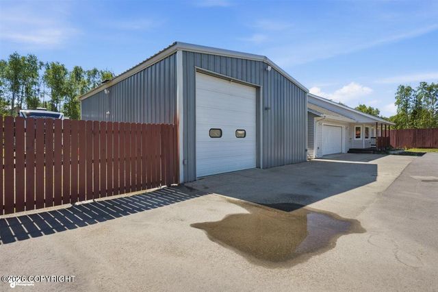 7290 W Metcalf Circle, Wasilla, AK 99623