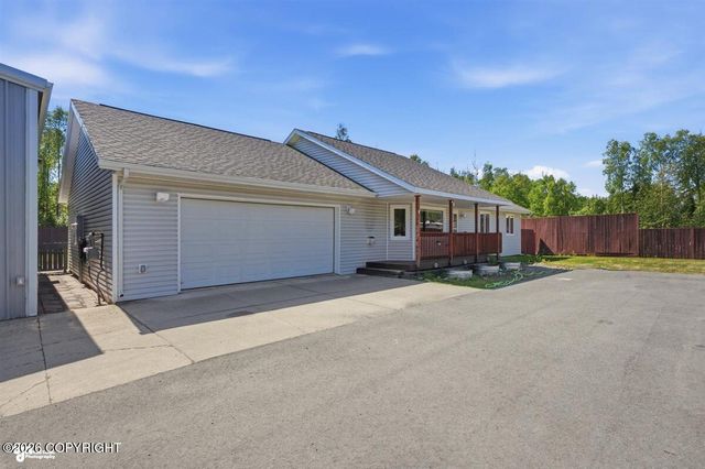 7290 W Metcalf Circle, Wasilla, AK 99623