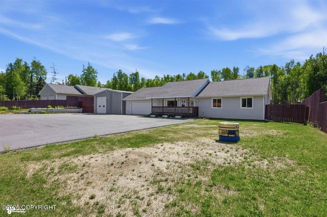 7290 W Metcalf Circle, Wasilla, AK 99623