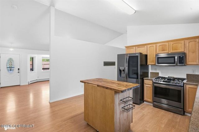 7290 W Metcalf Circle, Wasilla, AK 99623