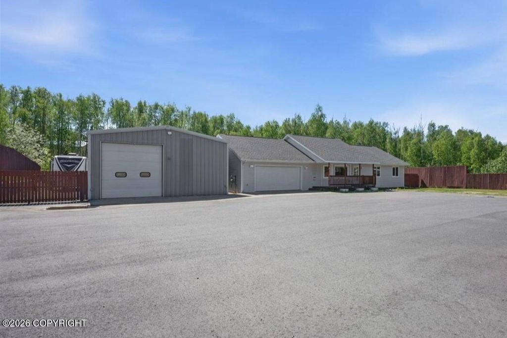 7290 W Metcalf Circle, Wasilla, AK 99623