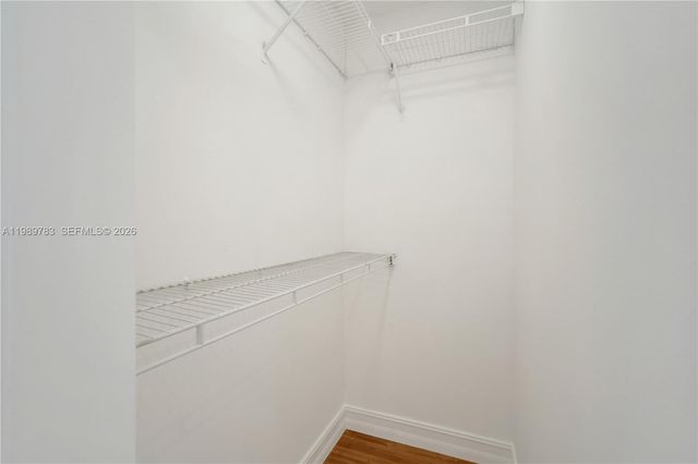 1251 Hayes St, Hollywood, FL 33019