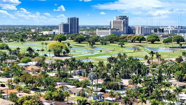 1251 Hayes St, Hollywood, FL 33019