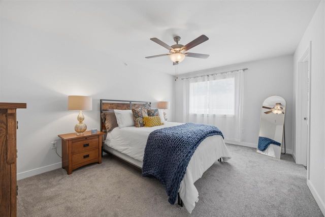 5526 Prairie Place Drive, Mcfarland, WI 53558