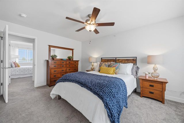 5526 Prairie Place Drive, Mcfarland, WI 53558