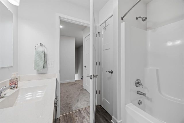 5526 Prairie Place Drive, Mcfarland, WI 53558
