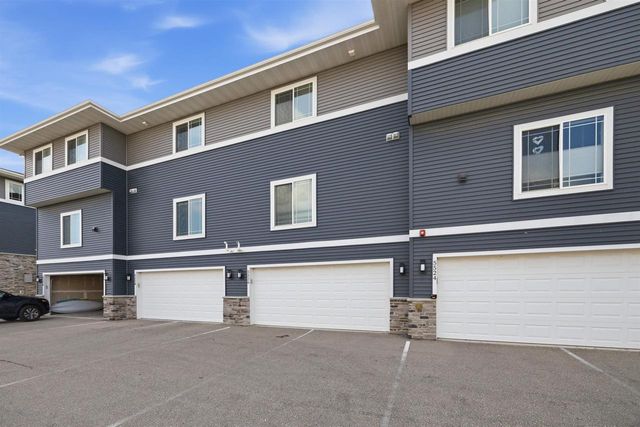 5526 Prairie Place Drive, Mcfarland, WI 53558
