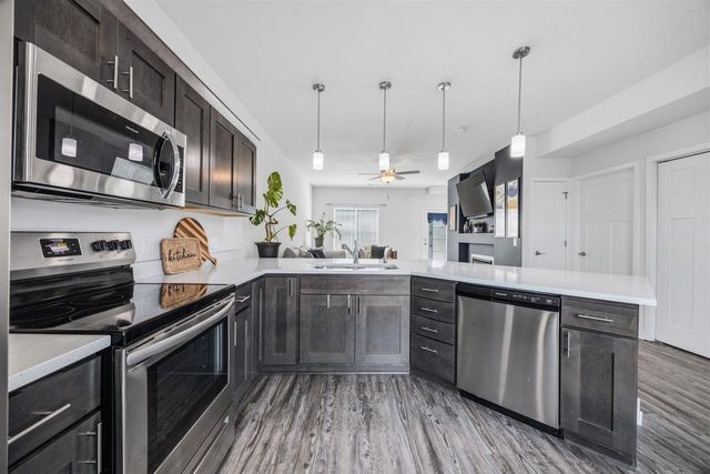 5526 Prairie Place Drive, Mcfarland, WI 53558