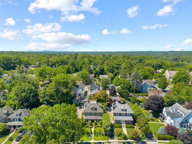 31 Howard Avenue 2, White Plains, NY 10605