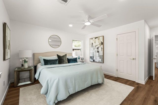 5207 Hummingbird Street, Houston, TX 77035