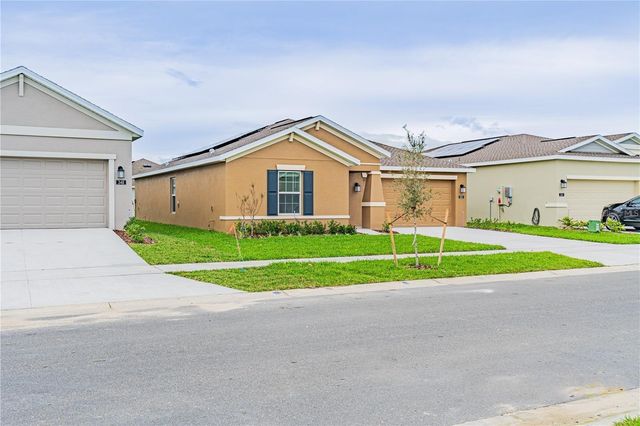 352 HEROIC ROAD, Davenport, FL 33837