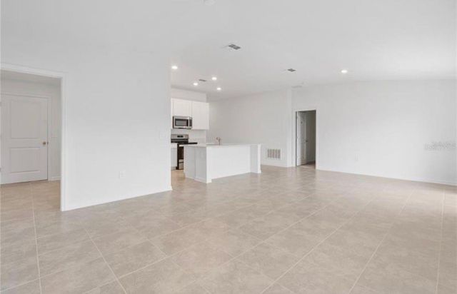 352 HEROIC ROAD, Davenport, FL 33837