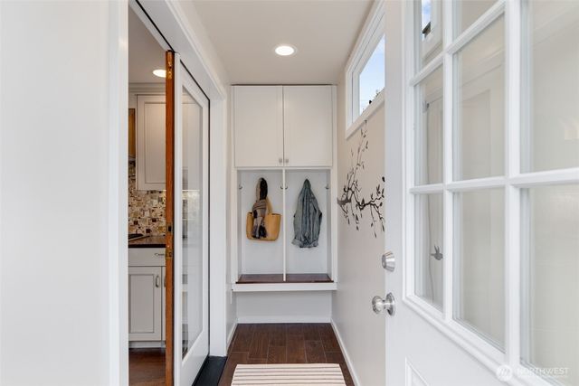 1701 N 82nd Street, Seattle, WA 98103