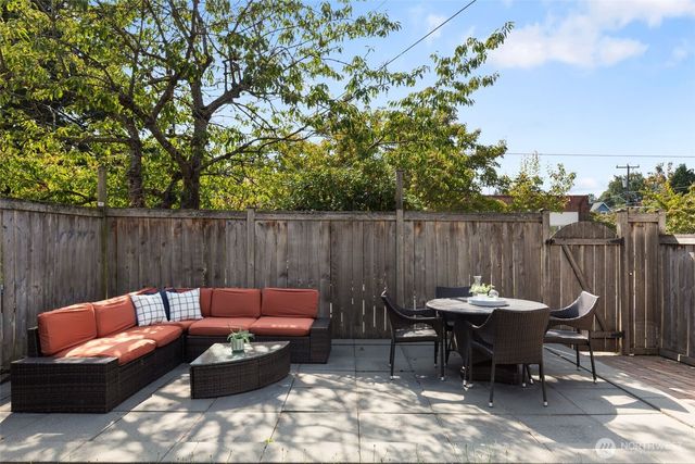 1701 N 82nd Street, Seattle, WA 98103
