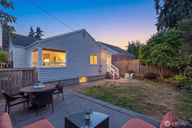 1701 N 82nd Street, Seattle, WA 98103