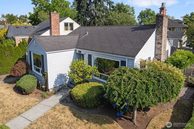 1701 N 82nd Street, Seattle, WA 98103