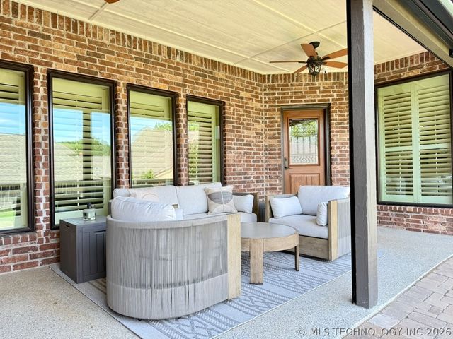 9305 S 74th East Avenue, Tulsa, OK 74133