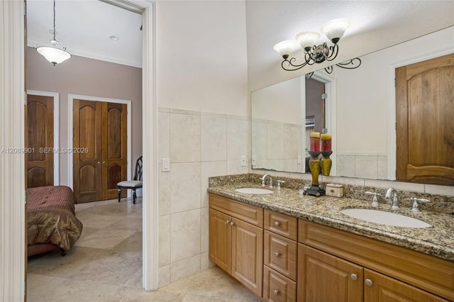 4025 SW 128th Avenue, Miami, FL 33175