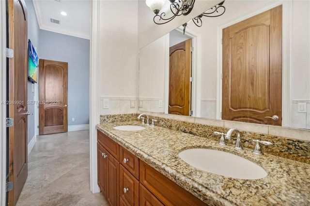4025 SW 128th Avenue, Miami, FL 33175