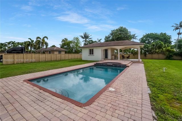 4025 SW 128th Avenue, Miami, FL 33175