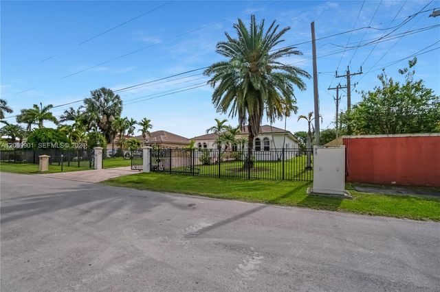 4025 SW 128th Avenue, Miami, FL 33175