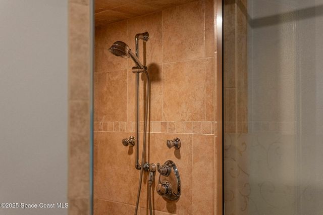 902 E New Haven Avenue, Melbourne, FL 32901