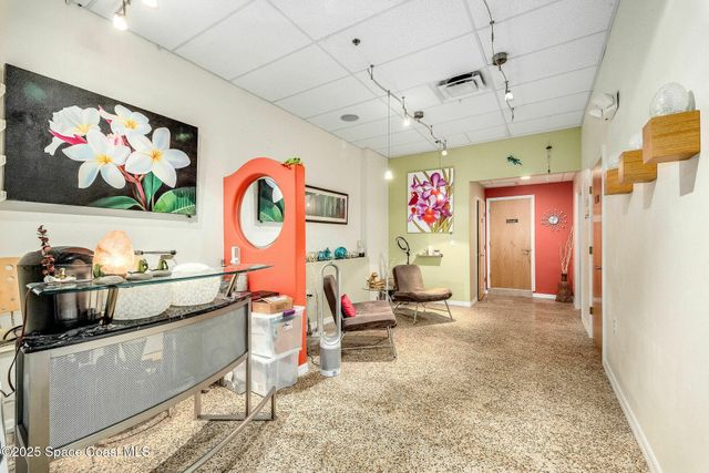 902 E New Haven Avenue, Melbourne, FL 32901