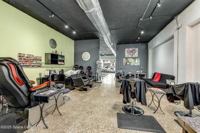 902 E New Haven Avenue, Melbourne, FL 32901