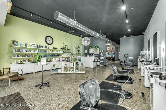 902 E New Haven Avenue, Melbourne, FL 32901