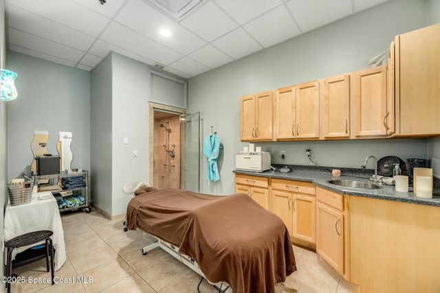 902 E New Haven Avenue, Melbourne, FL 32901