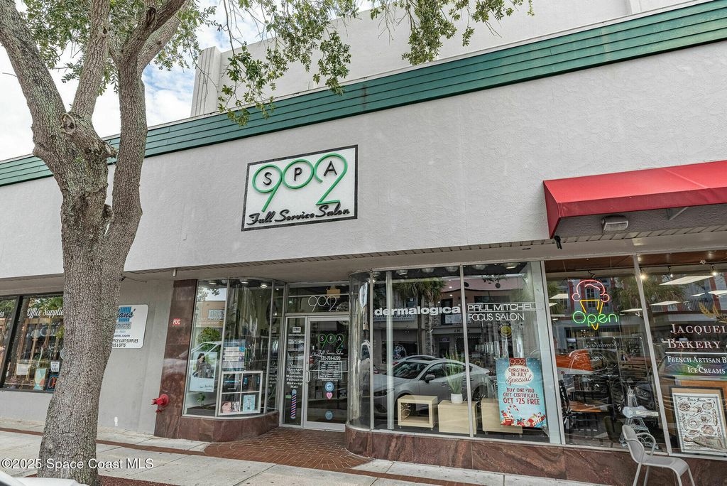 902 E New Haven Avenue, Melbourne, FL 32901