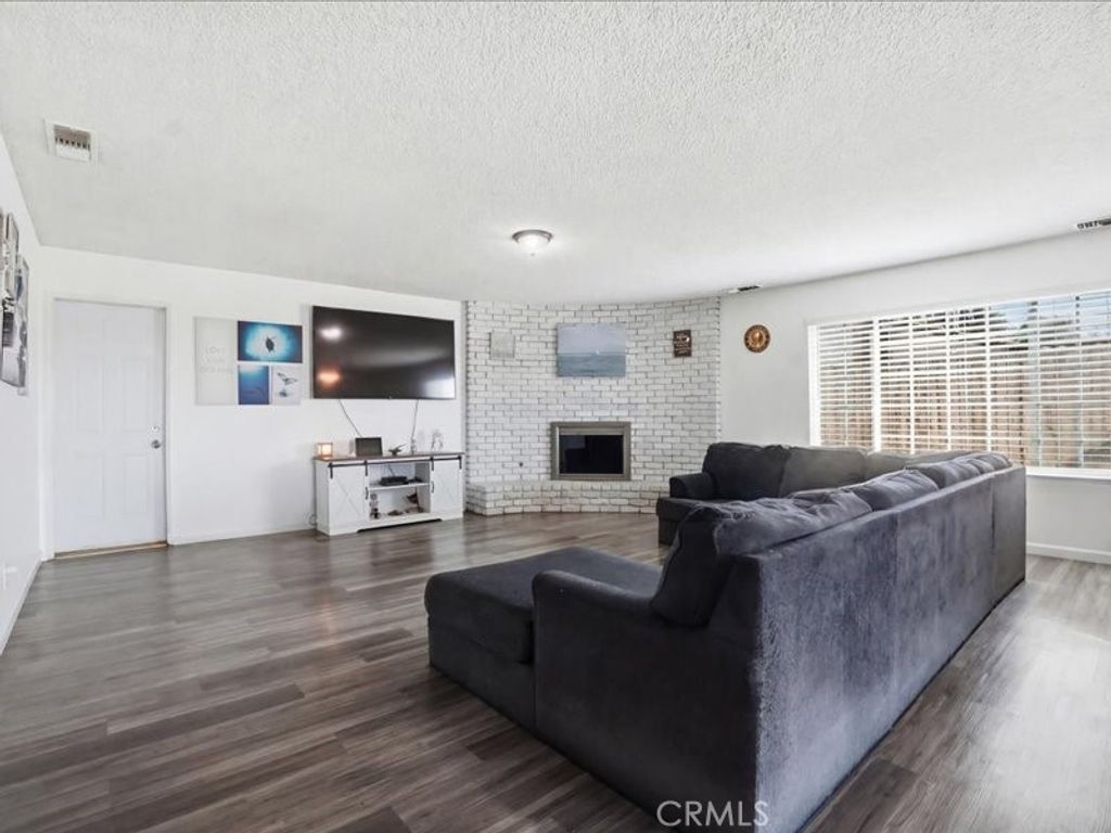 Image 69 of property listing at 1826 Hillside, Norco, CA 92860