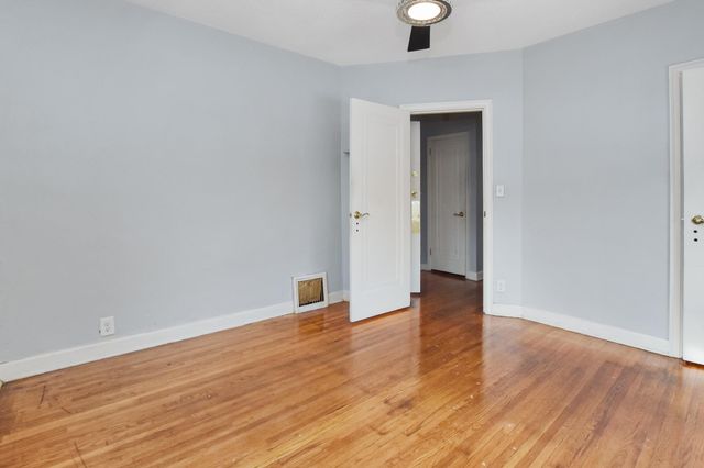 1801 3rd Avenue N, Minneapolis, MN 55405