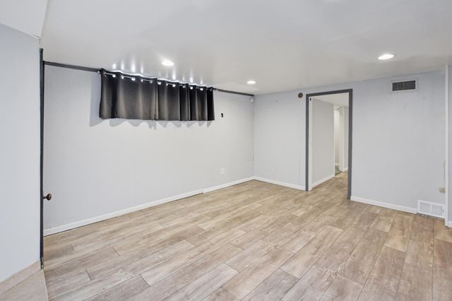 1801 3rd Avenue N, Minneapolis, MN 55405