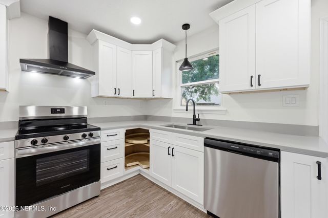 1745 LAURA ANN Lane, Orange Park, FL 32073