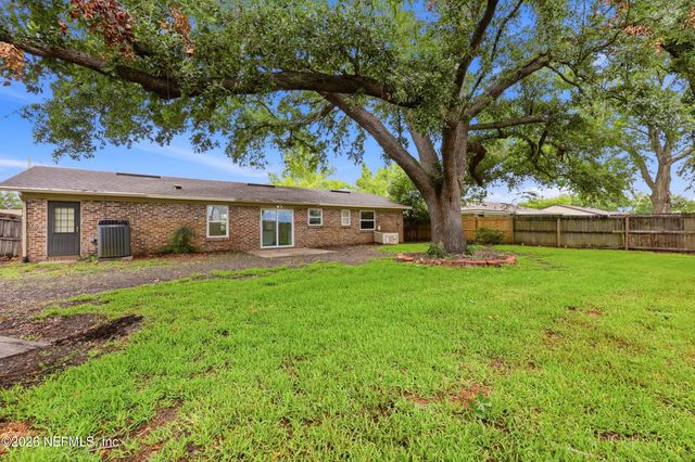 1745 LAURA ANN Lane, Orange Park, FL 32073