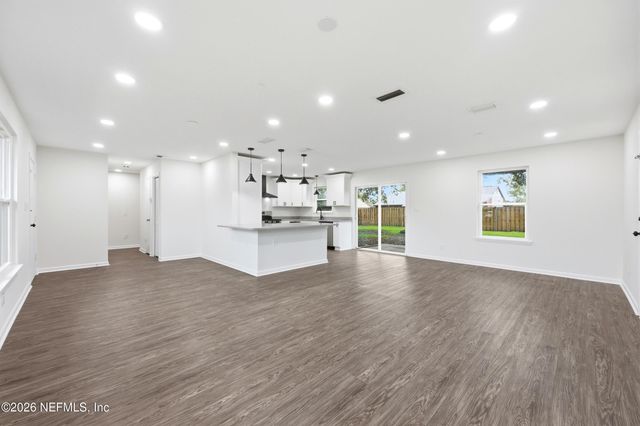 1745 LAURA ANN Lane, Orange Park, FL 32073