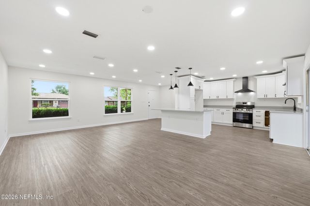 1745 LAURA ANN Lane, Orange Park, FL 32073