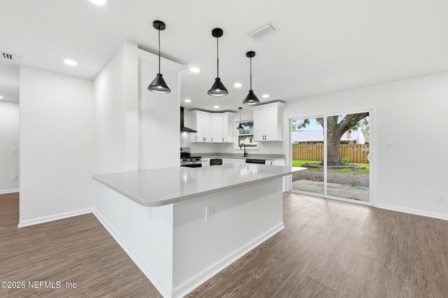 1745 LAURA ANN Lane, Orange Park, FL 32073