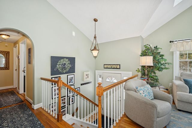 244 Harris Road, Nashua, NH 03062