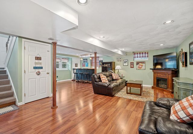 244 Harris Road, Nashua, NH 03062